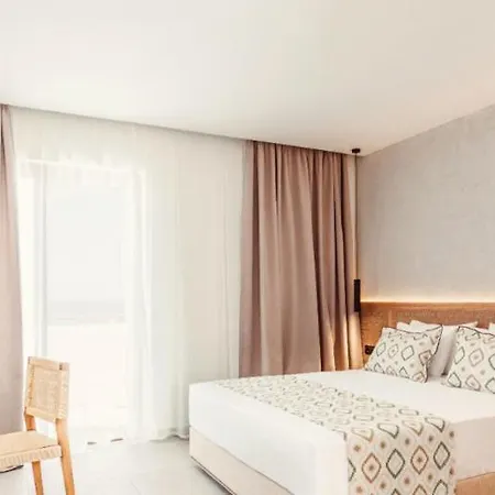 Blue Sea Island 4*